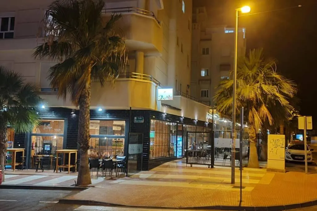 Piso con piscina, aire acondicionado y garaje a 350 m de la playa en Aguadulce Apartamento Aguadulce  0*, Aguadulce (Almeria)
